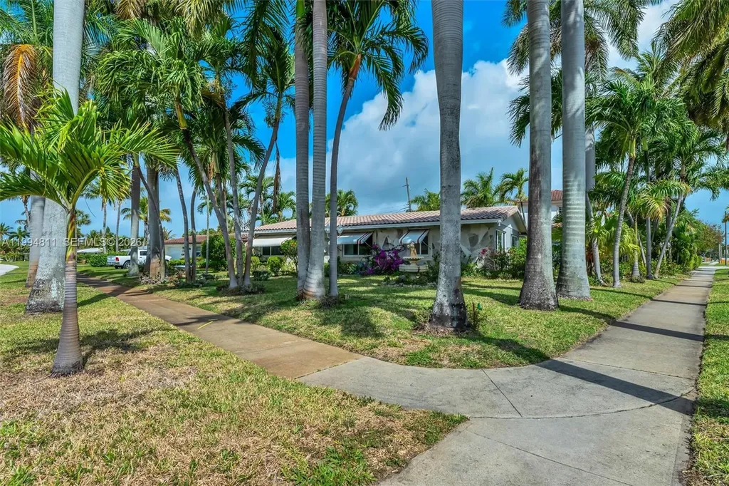 1117 SE 5th Street Deerfield Beach FL 33441