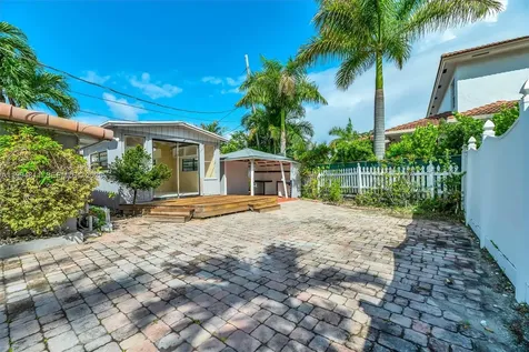 1117 SE 5th Street Deerfield Beach FL 33441