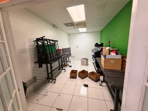 7034 NW 50th Street Miami FL 33166
