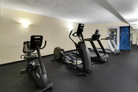 6767 Collins Avenue Miami Beach FL 33141