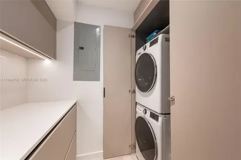 255 Galen Drive Key Biscayne FL 33149