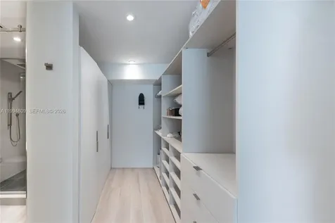 255 Galen Drive Key Biscayne FL 33149
