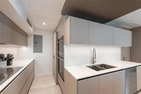 255 Galen Drive Key Biscayne FL 33149