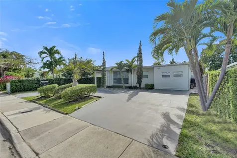 7544 Adventure Avenue North Bay Village FL 33141