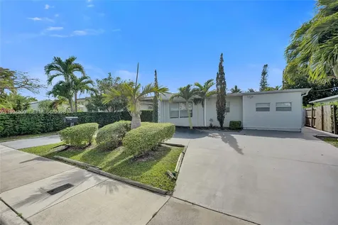 7544 Adventure Avenue North Bay Village FL 33141