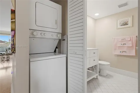 13705 SW 12th Street Pembroke Pines FL 33027