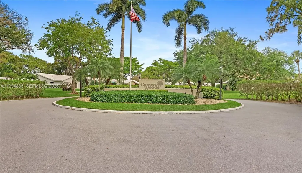 5669 Pinecrest Circle Boca Raton FL 33433