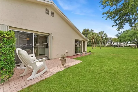 5669 Pinecrest Circle Boca Raton FL 33433