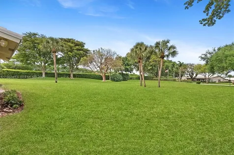 5669 Pinecrest Circle Boca Raton FL 33433
