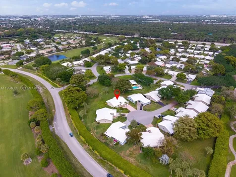 5669 Pinecrest Circle Boca Raton FL 33433