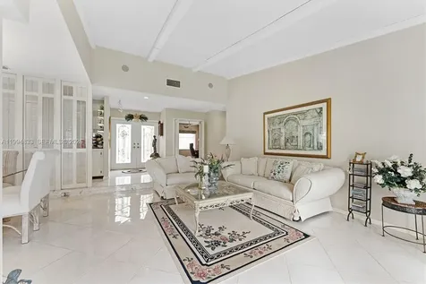 5669 Pinecrest Circle Boca Raton FL 33433
