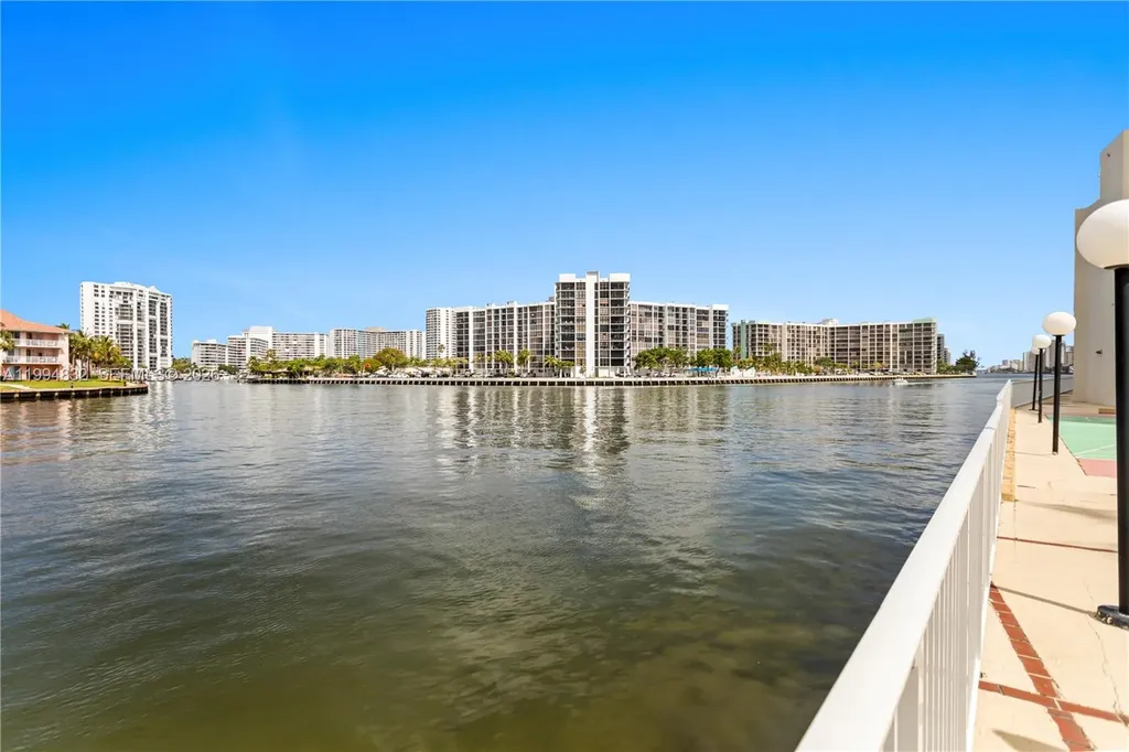 3800 S Ocean Drive Hollywood FL 33019