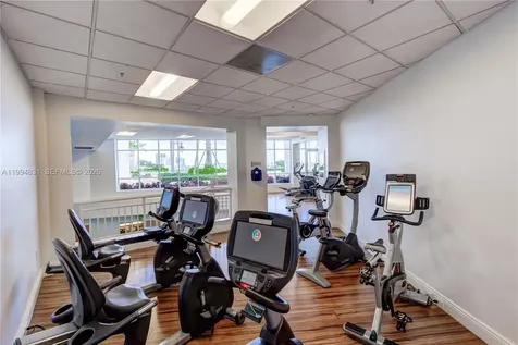 808 Brickell Key Drive Miami FL 33131