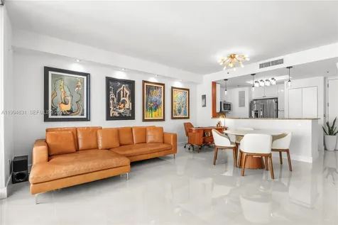 808 Brickell Key Drive Miami FL 33131
