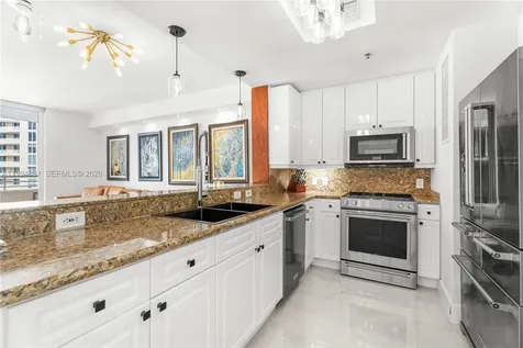 808 Brickell Key Drive Miami FL 33131