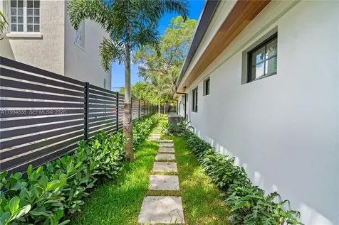 525 NE 101 Street Miami Shores FL 33138