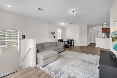 9075 Preston Place Tamarac FL 33321
