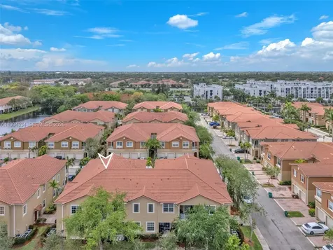 9075 Preston Place Tamarac FL 33321