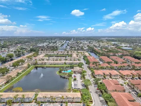 9075 Preston Place Tamarac FL 33321