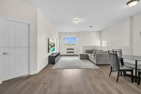 9075 Preston Place Tamarac FL 33321