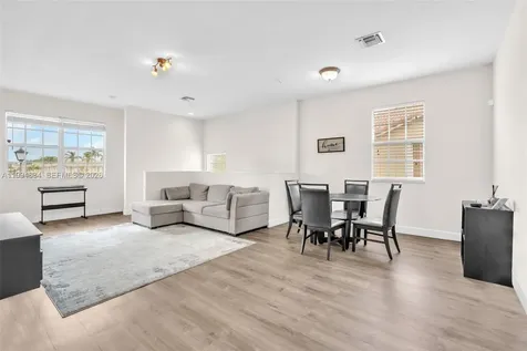 9075 Preston Place Tamarac FL 33321