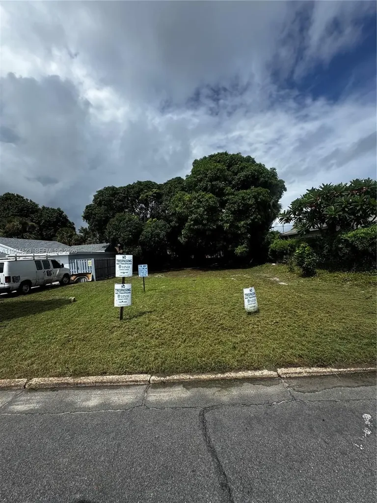 627 56th Street West Palm Beach FL 33407