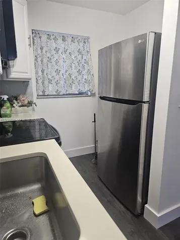 6055 W 19th Hialeah FL 33012