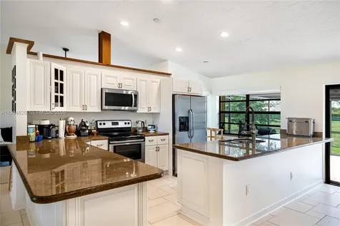 1110 Cedar Creek Way Davie FL 33325