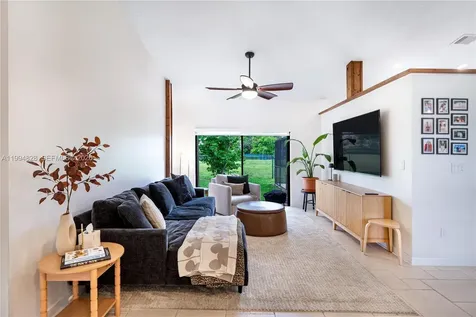 1110 Cedar Creek Way Davie FL 33325