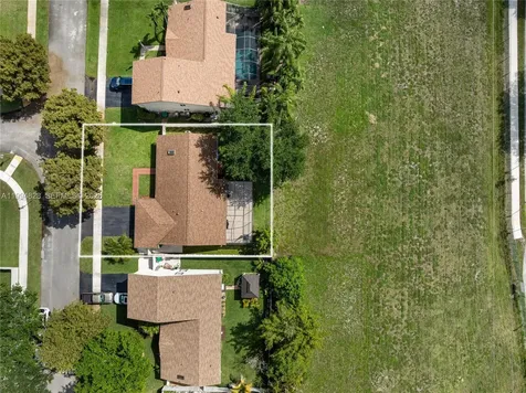 1110 Cedar Creek Way Davie FL 33325