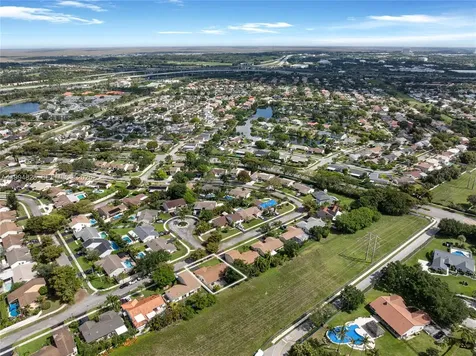 1110 Cedar Creek Way Davie FL 33325