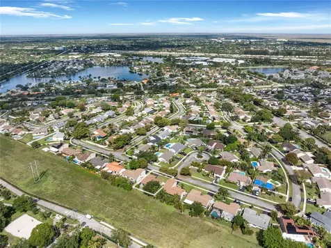 1110 Cedar Creek Way Davie FL 33325