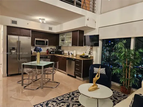 41 SE 5th Street Miami FL 33131