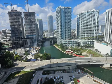 41 SE 5th Street Miami FL 33131