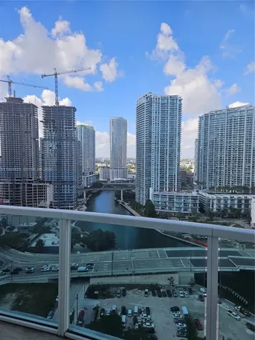 41 SE 5th Street Miami FL 33131