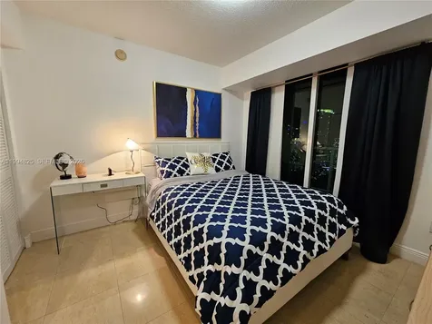 41 SE 5th Street Miami FL 33131