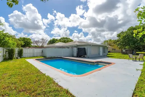 3206 NW 89th Terrace Coral Springs FL 33065