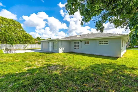 3206 NW 89th Terrace Coral Springs FL 33065