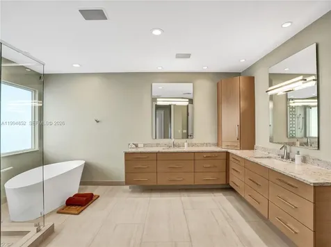 2512 Princeton Court Weston FL 33327