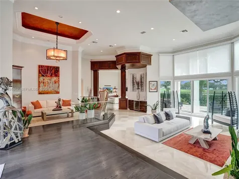 2512 Princeton Court Weston FL 33327