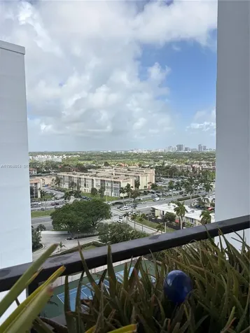 Hallandale Beach FL 33009