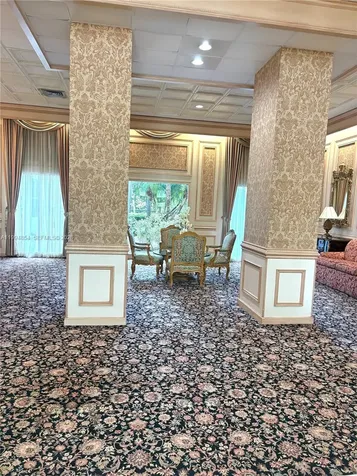 Hallandale Beach FL 33009