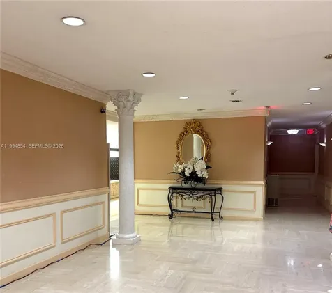 Hallandale Beach FL 33009
