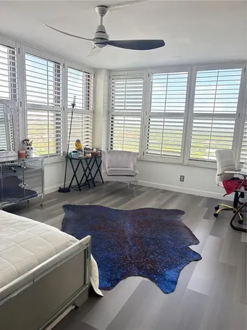 Hallandale Beach FL 33009