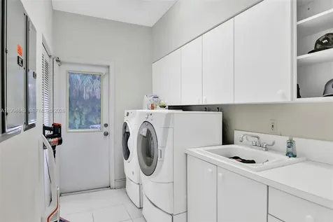 1451 SW 52nd Way Plantation FL 33317