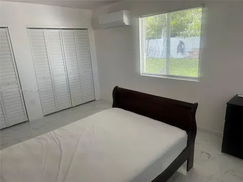 1261 NE 209th Terrace Miami FL 33179
