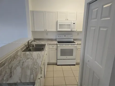 1575 NE 33rd Avenue Homestead FL 33033