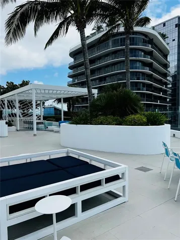 45 SW 9th Street Miami FL 33130