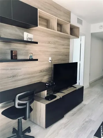45 SW 9th Street Miami FL 33130