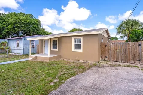 1660 W 26th Street Riviera Beach FL 33404